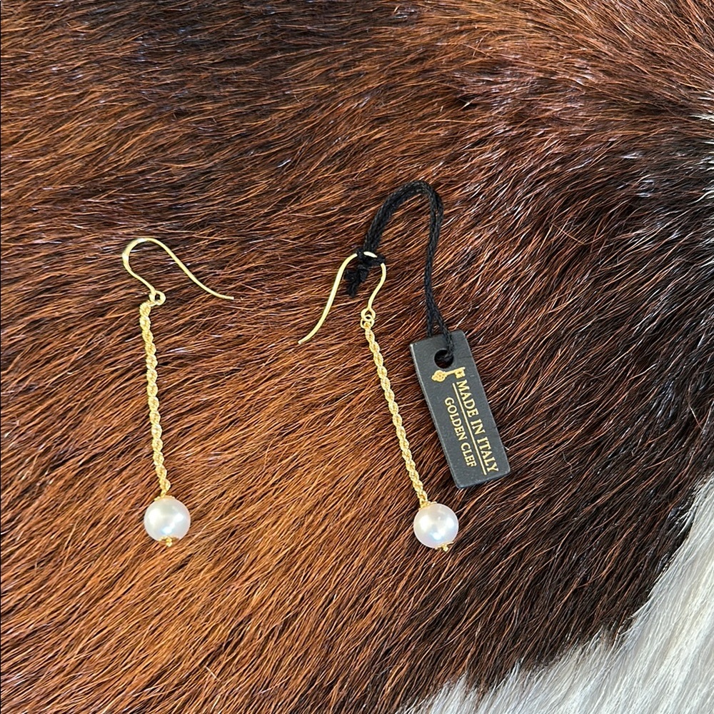 14 K Gold and Pearl Drop Earrings - Picture 3 of 3